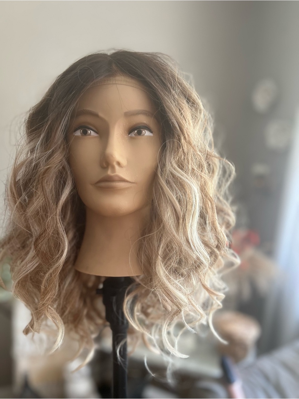 Natural Wavy Ombre Wig in Blonde for Women
